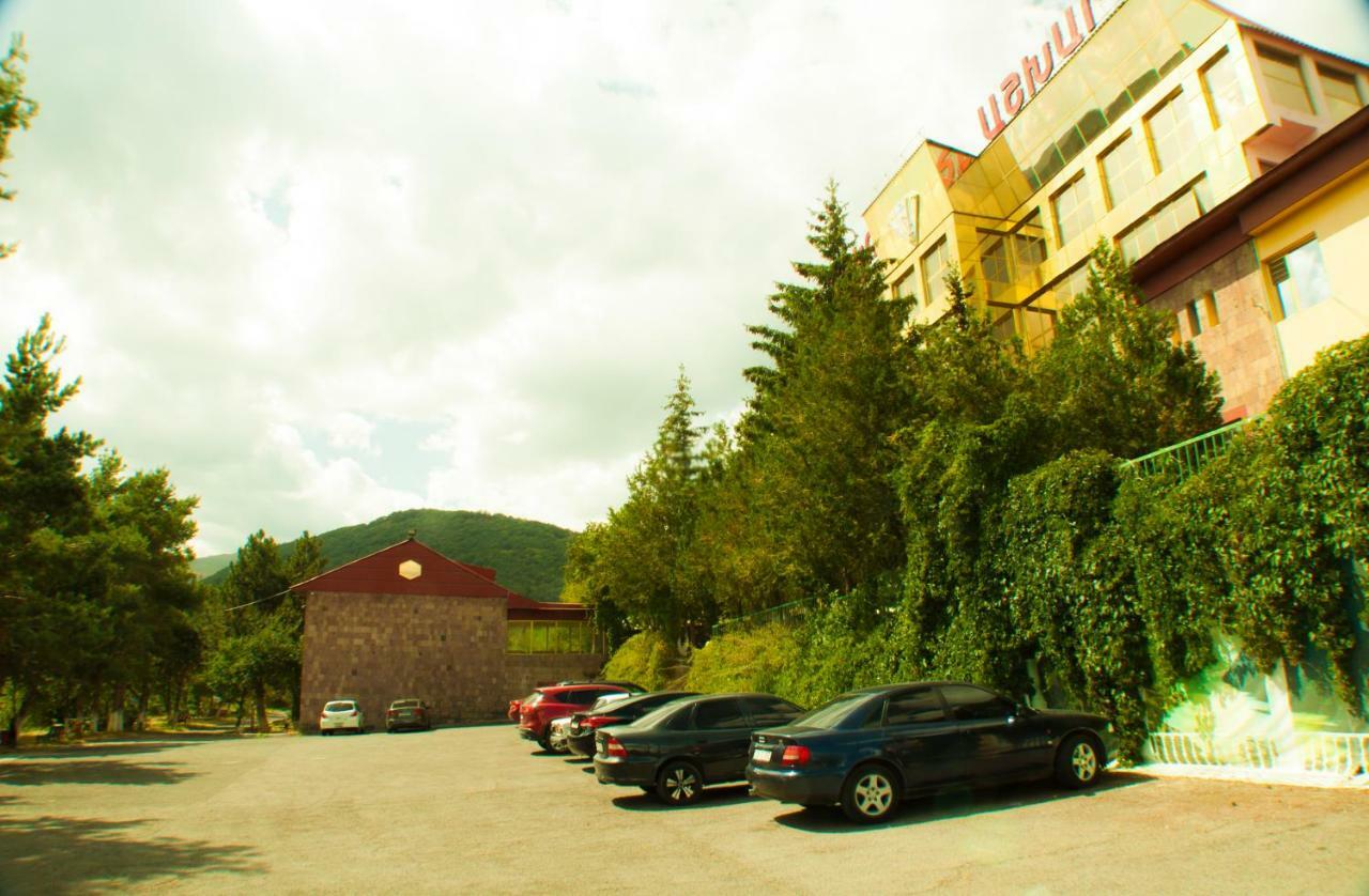 Vosku Ashxarh Hotel Tsaghkadzor Exterior photo